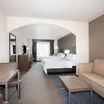 Holiday Inn Express & Suites Manhattan By Ihg