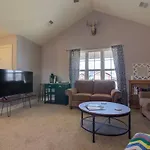 The Matterhorn Cozy Quiet 4 Bedroom Family Home