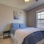 The Matterhorn Cozy Quiet 4 Bedroom Family Home