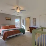 The Matterhorn Cozy Quiet 4 Bedroom Family Home