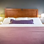 Bluemont Hotel
