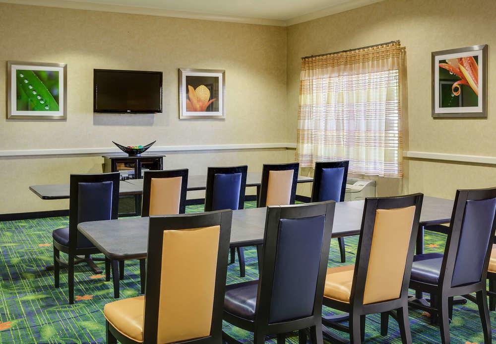 Fairfield Manhattan, Kansas Hotel Manhattan