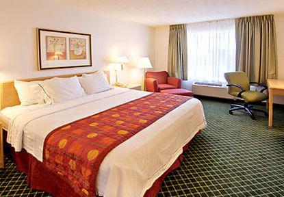 Hotel Fairfield Manhattan, Kansas 3*