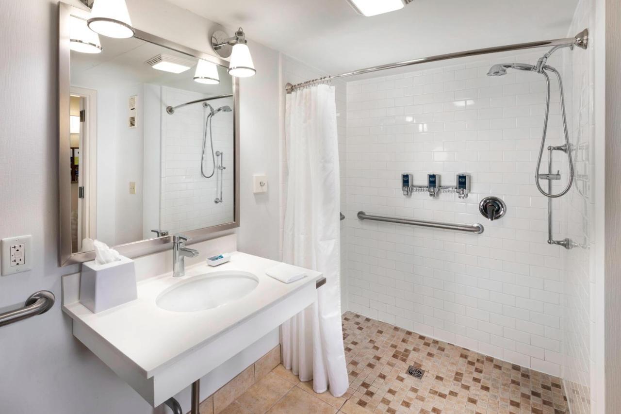 Hotel Doubletree By Hilton Manhattan, Ks 3*