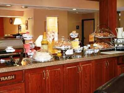 Hotel Hampton 2*