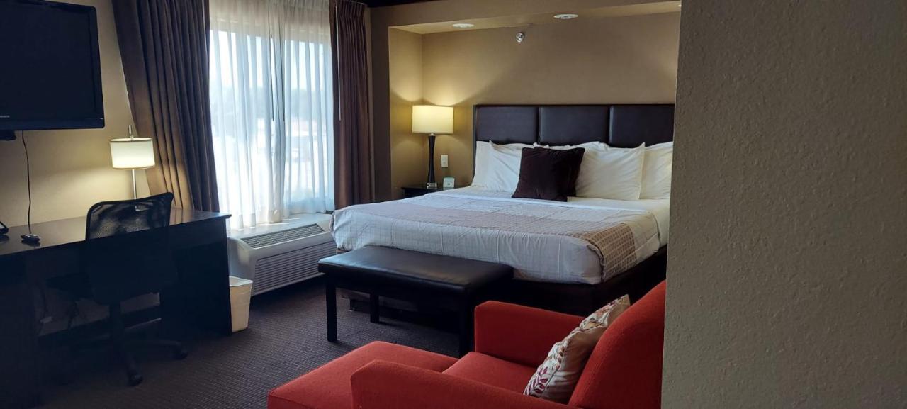 Parkwood & Hotel 3*
