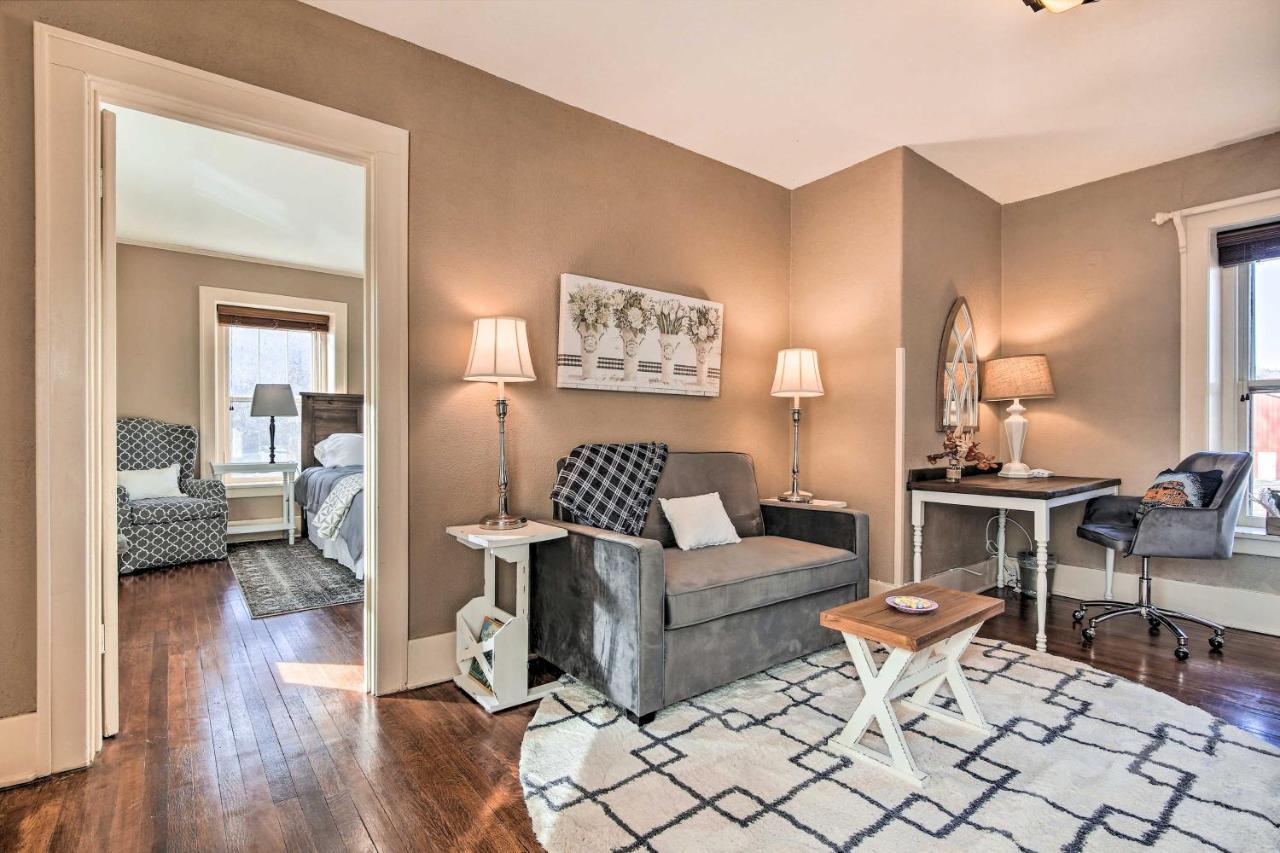 Pet-friendly Grill And Fire Pit In Holiday home