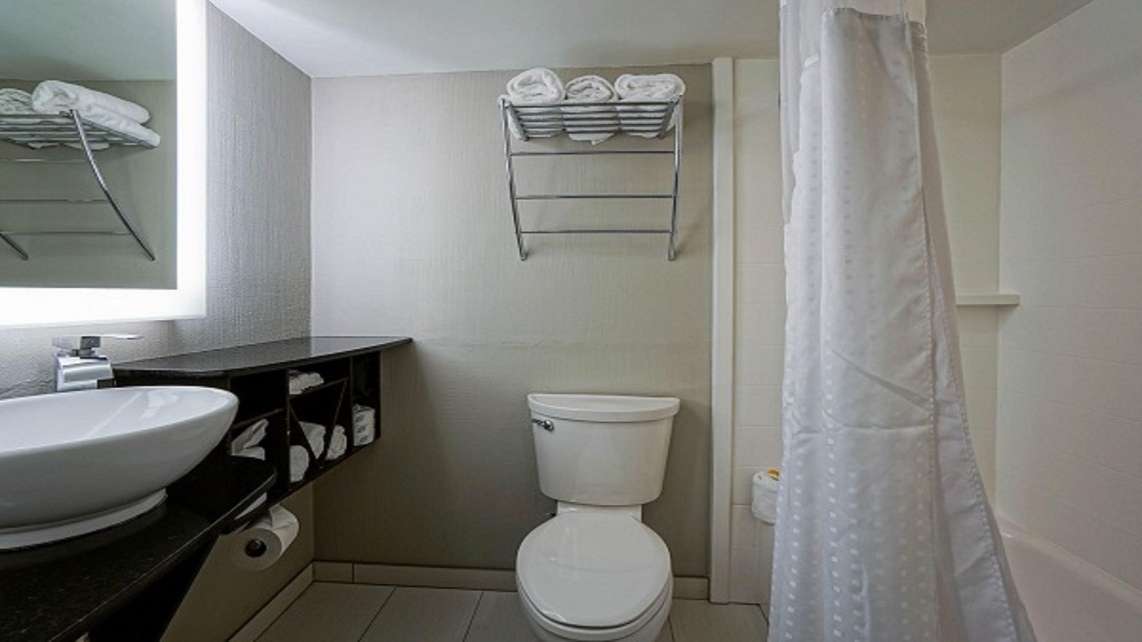Hotel At The Campus By Ihg 3*