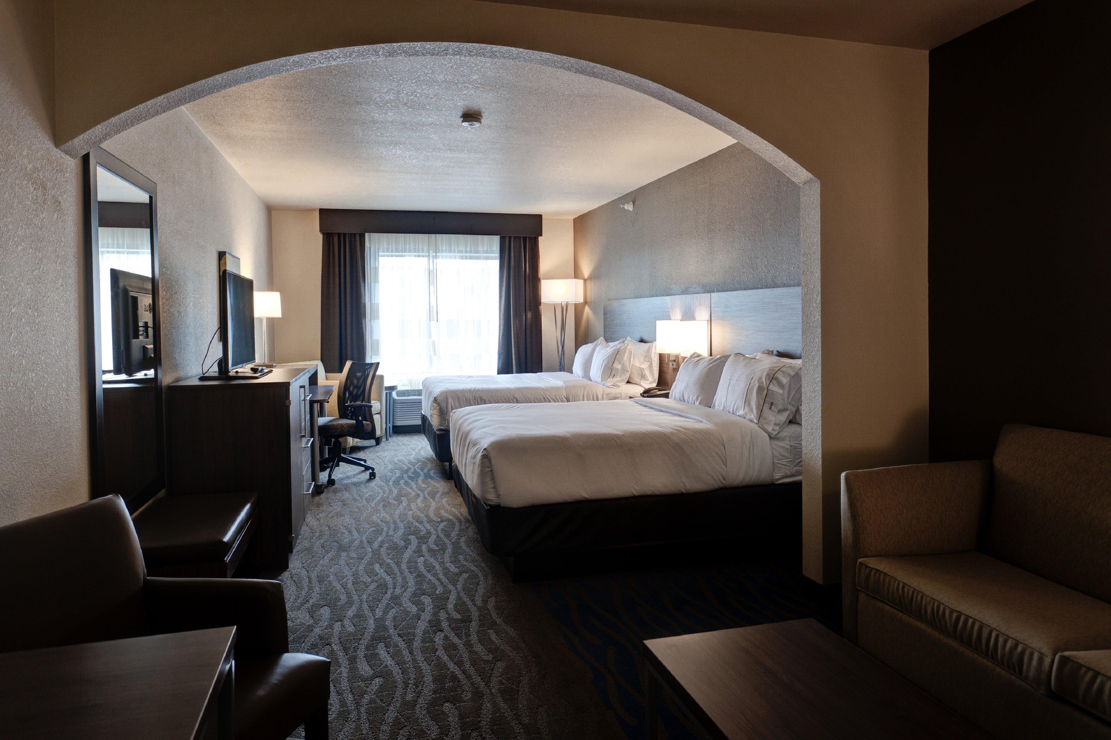 Hotel Express & By Ihg 2*