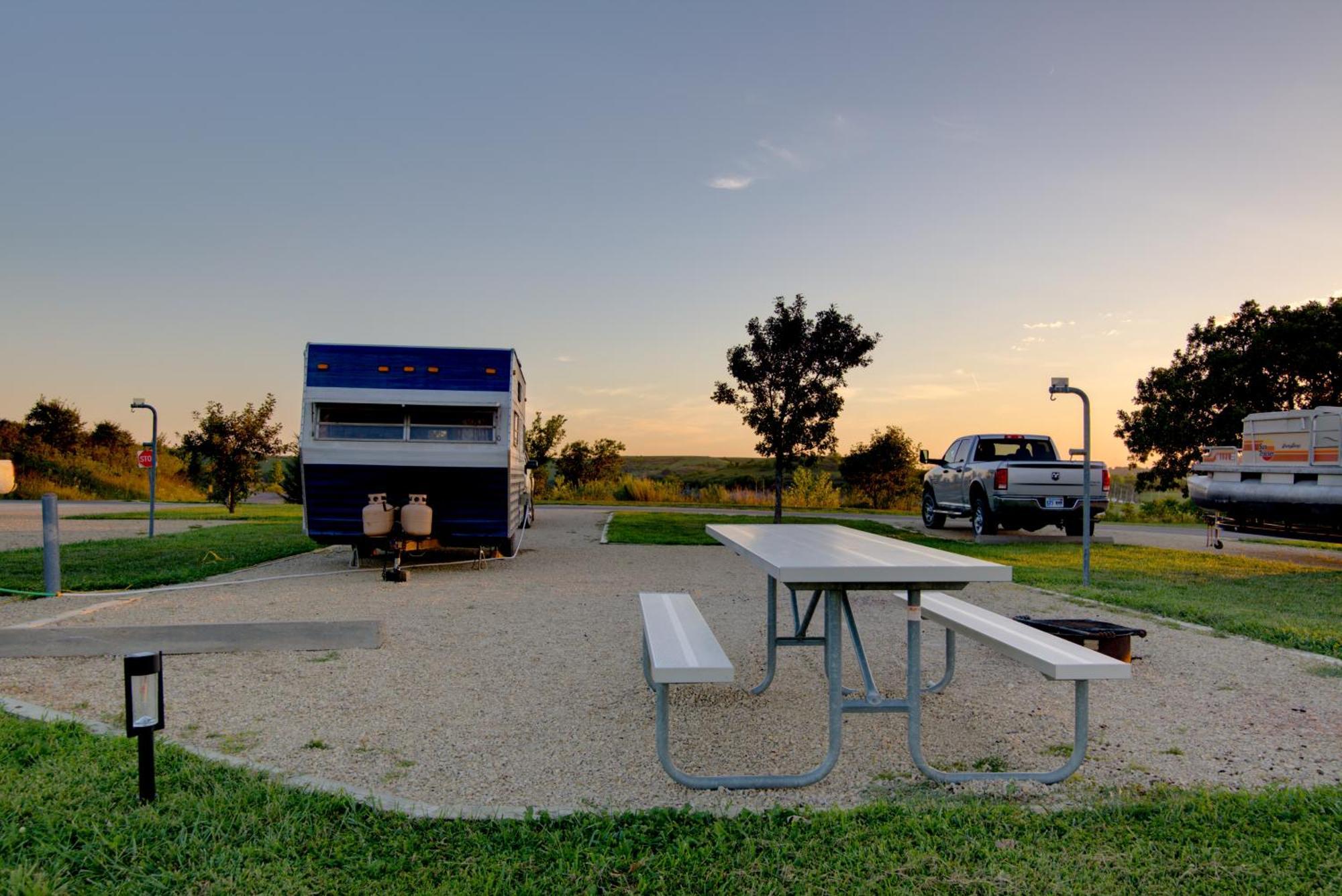 Campsite Little Apple Wander Camper
