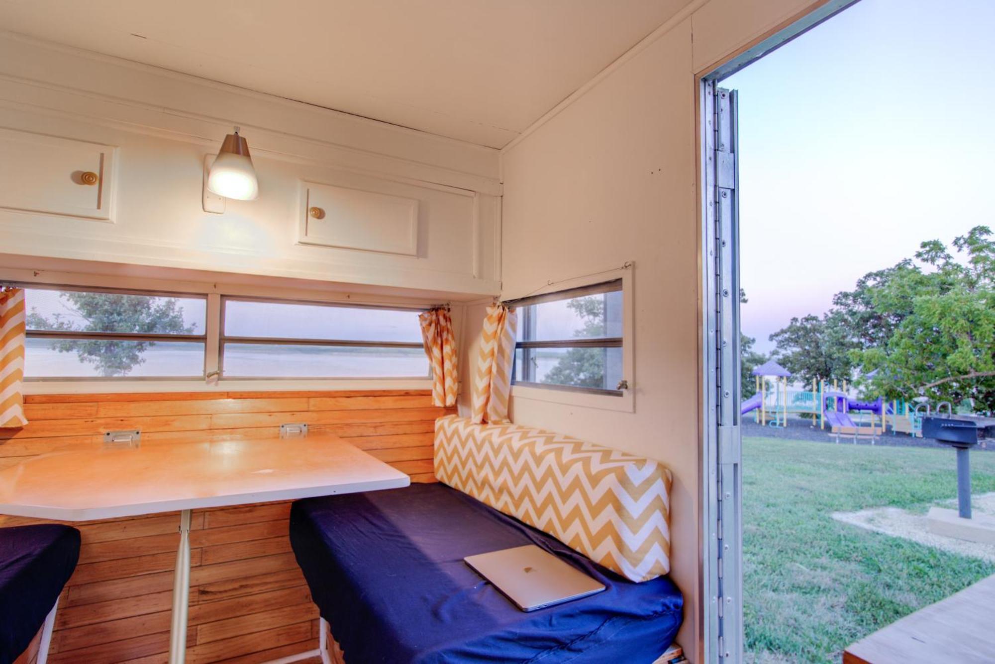 Little Apple Wander Camper Campsite Manhattan