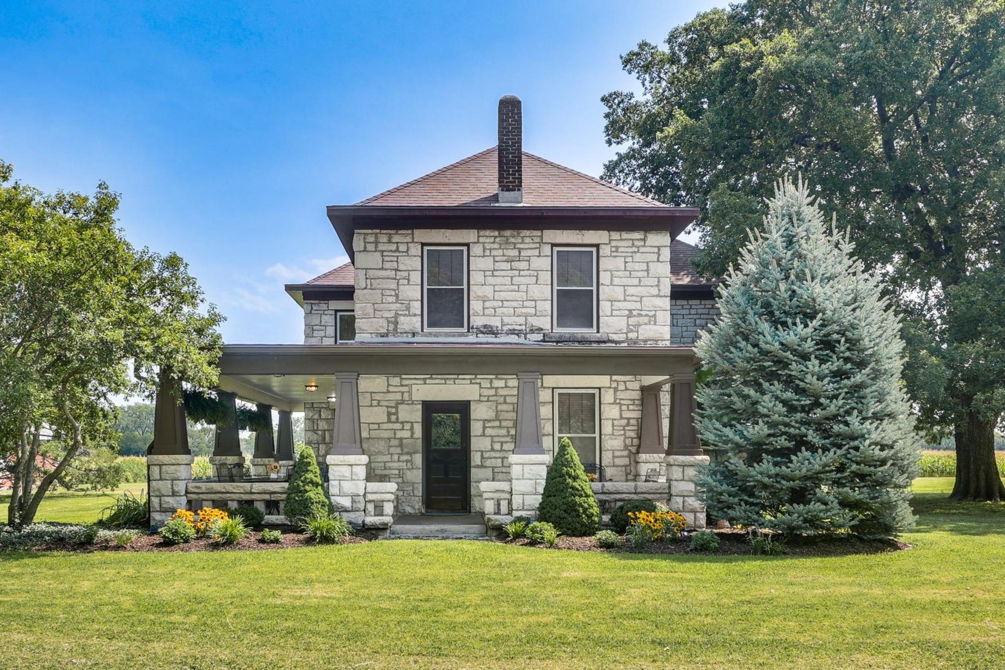 Pet-friendly Grill And Fire Pit In *