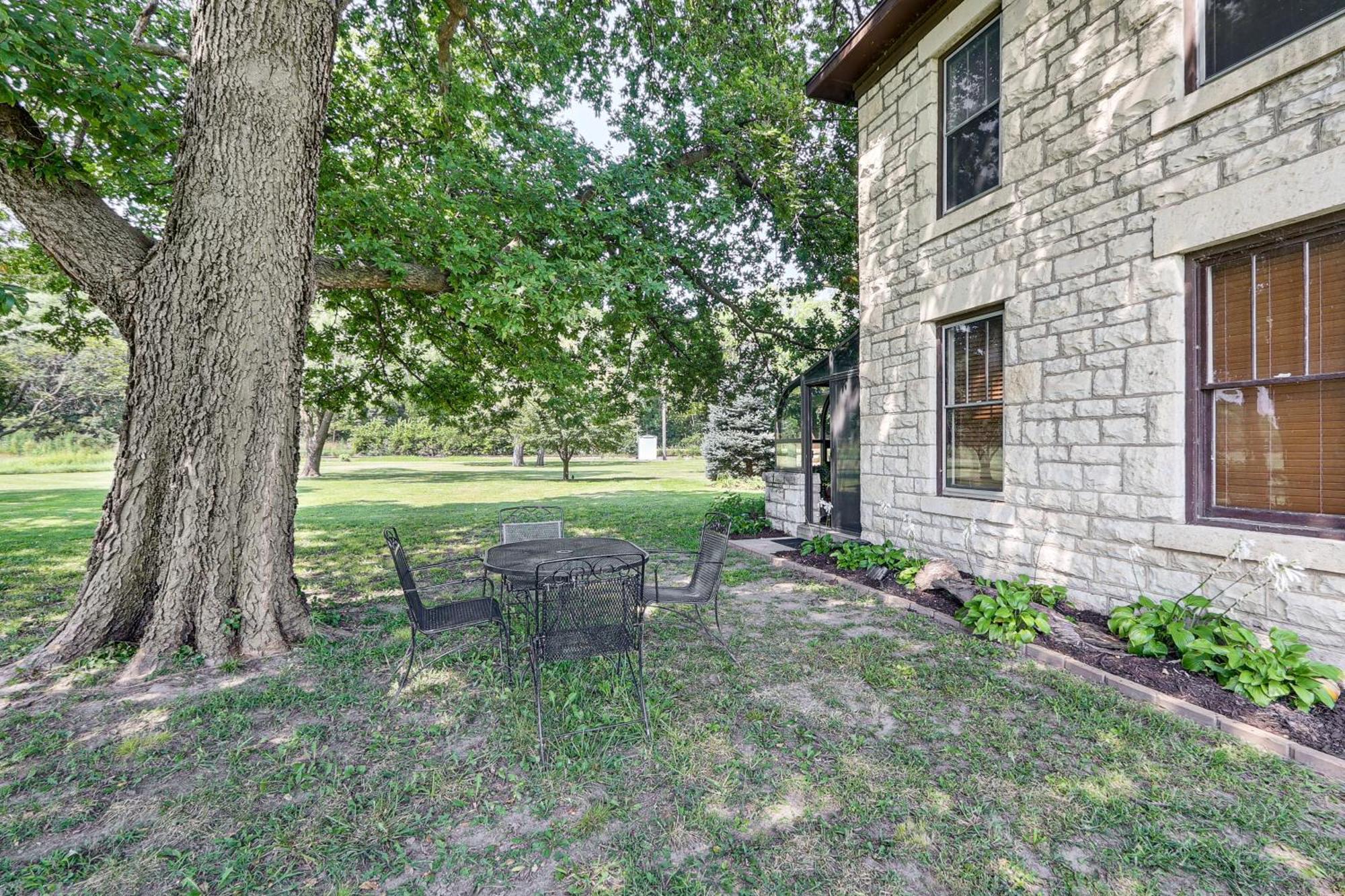 Holiday home Pet-friendly Grill And Fire Pit In *