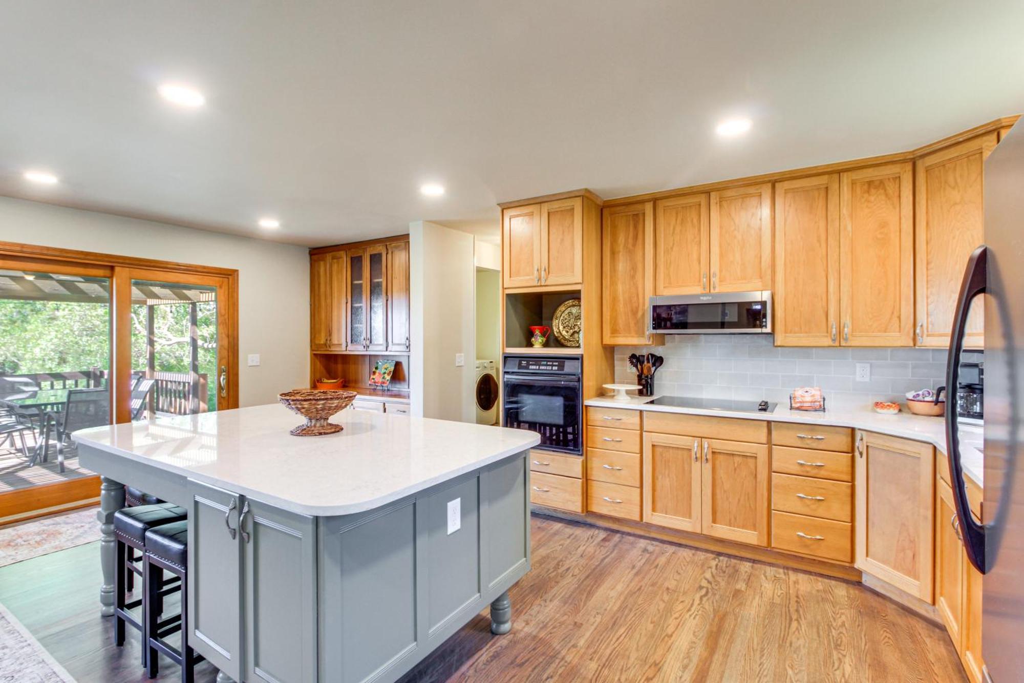Kansas Gem With Fire Pit And Views 10 Mi To Dtwn! * Manhattan