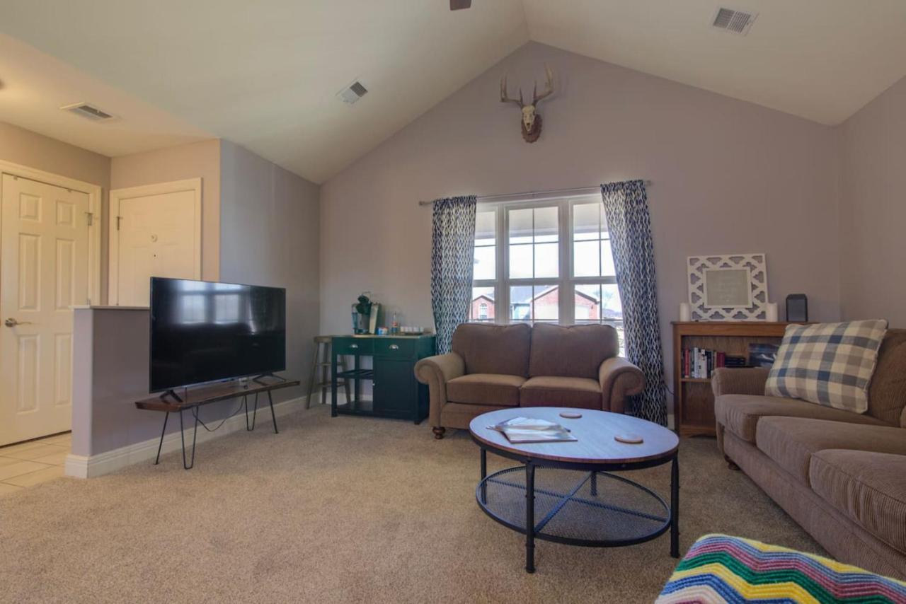 The Matterhorn Cozy Quiet 4 Bedroom Family Holiday home Manhattan