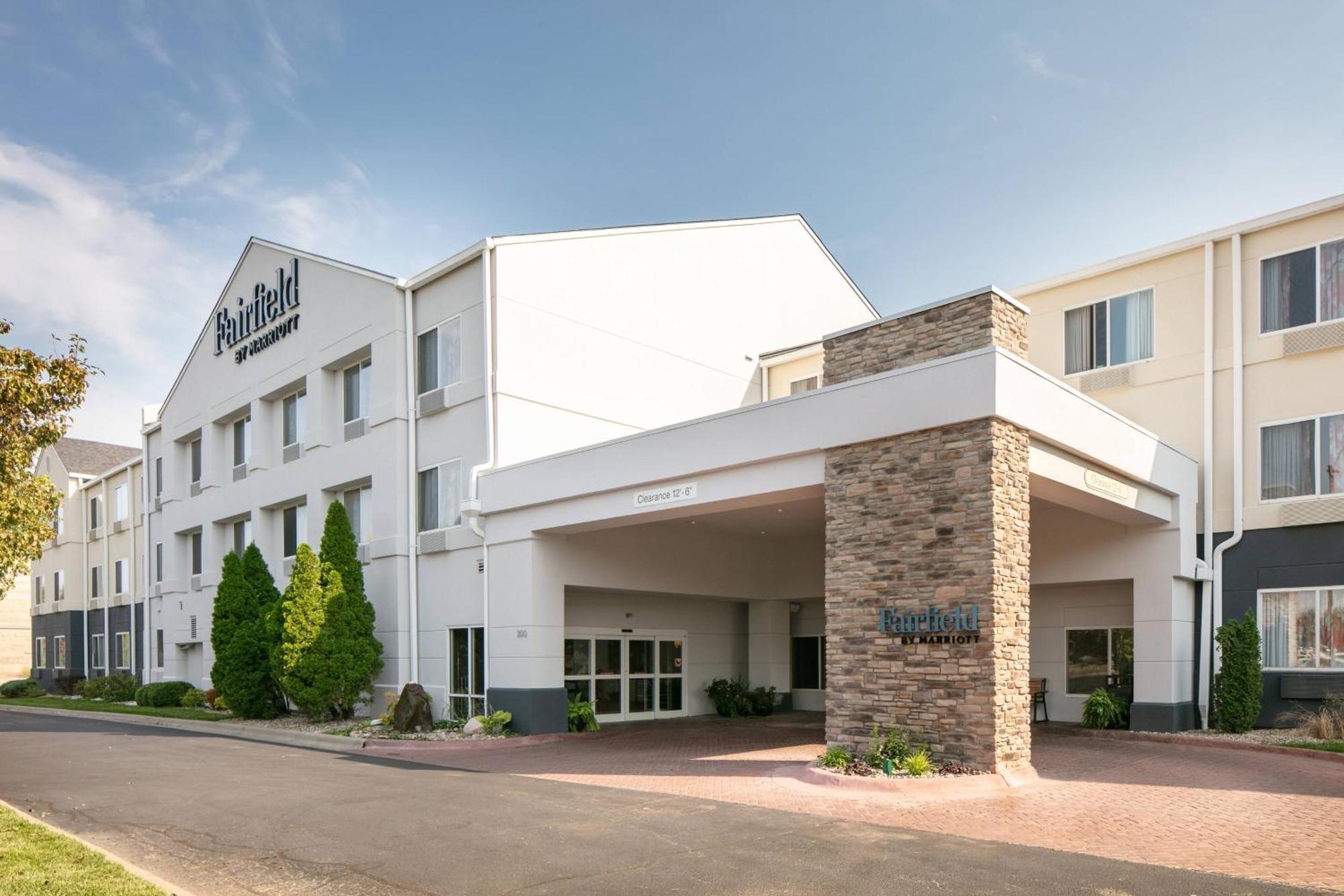 Fairfield Manhattan, Kansas Hotel