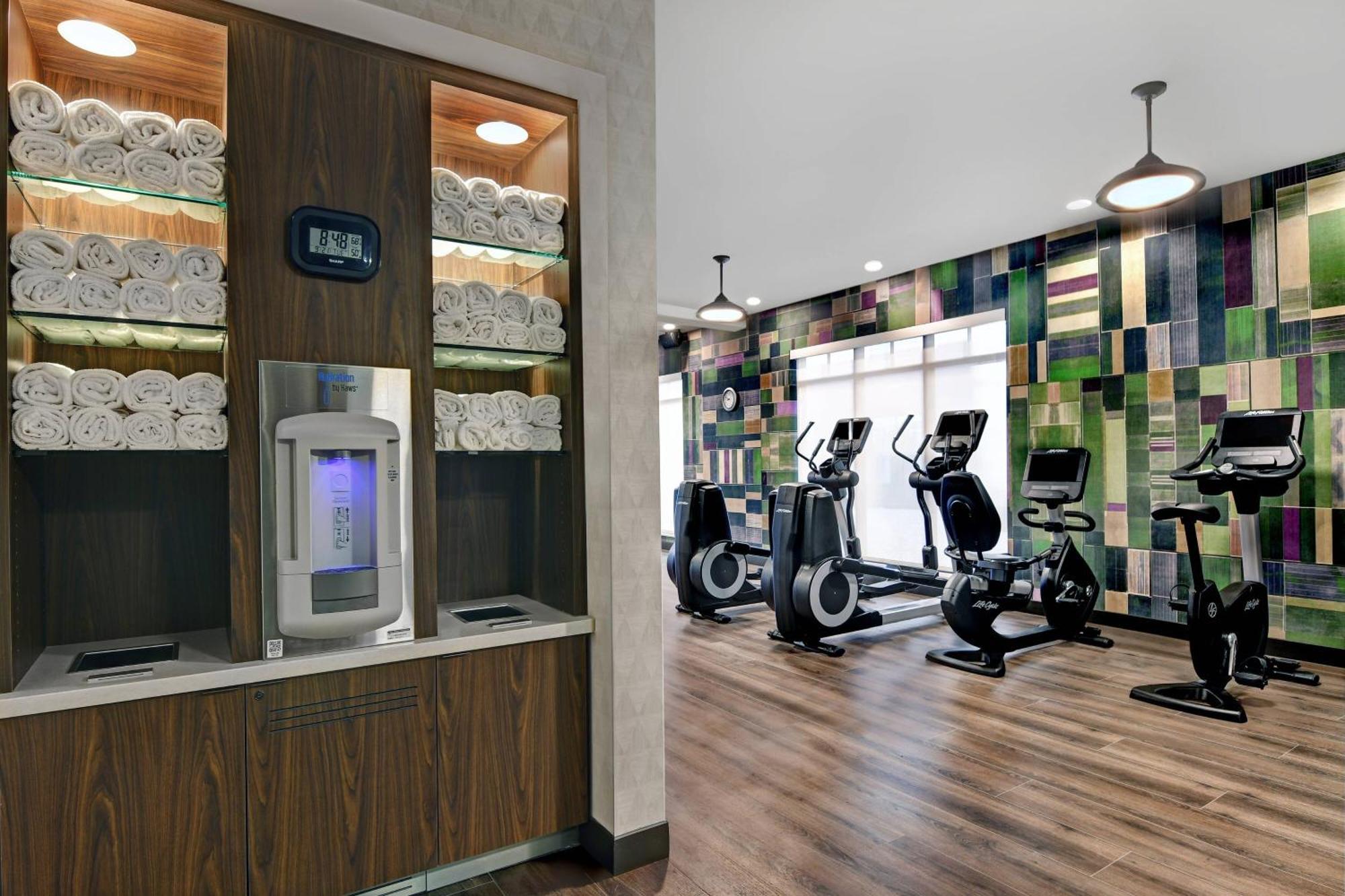 Courtyard By Marriott Aggieville 3*