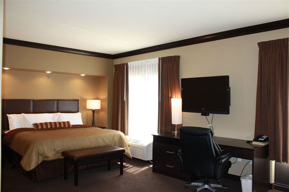 Hotel Parkwood &