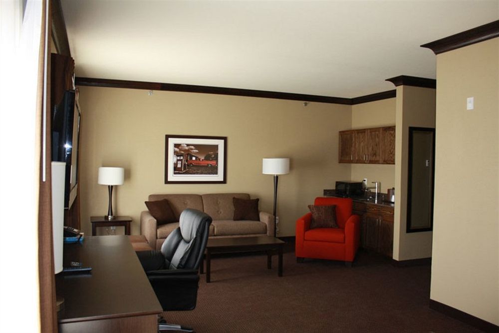 Parkwood & Hotel
