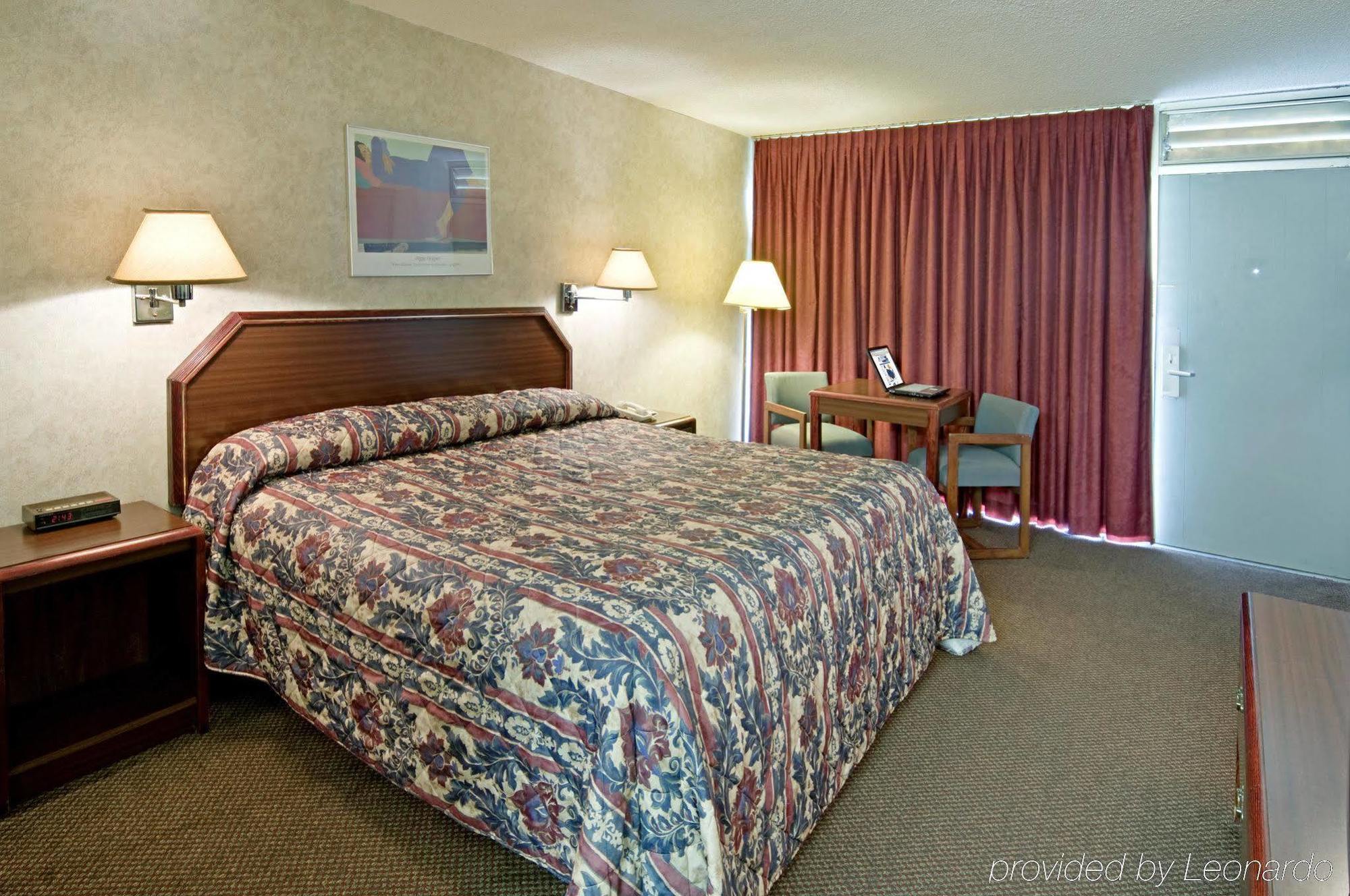 Americas Best Value Hotel 2*