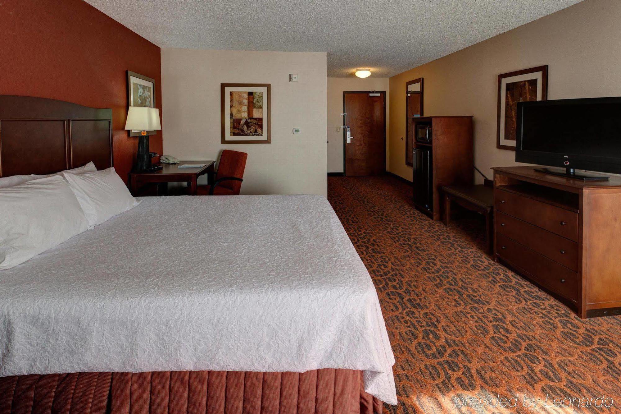 Hotel Hampton 2*