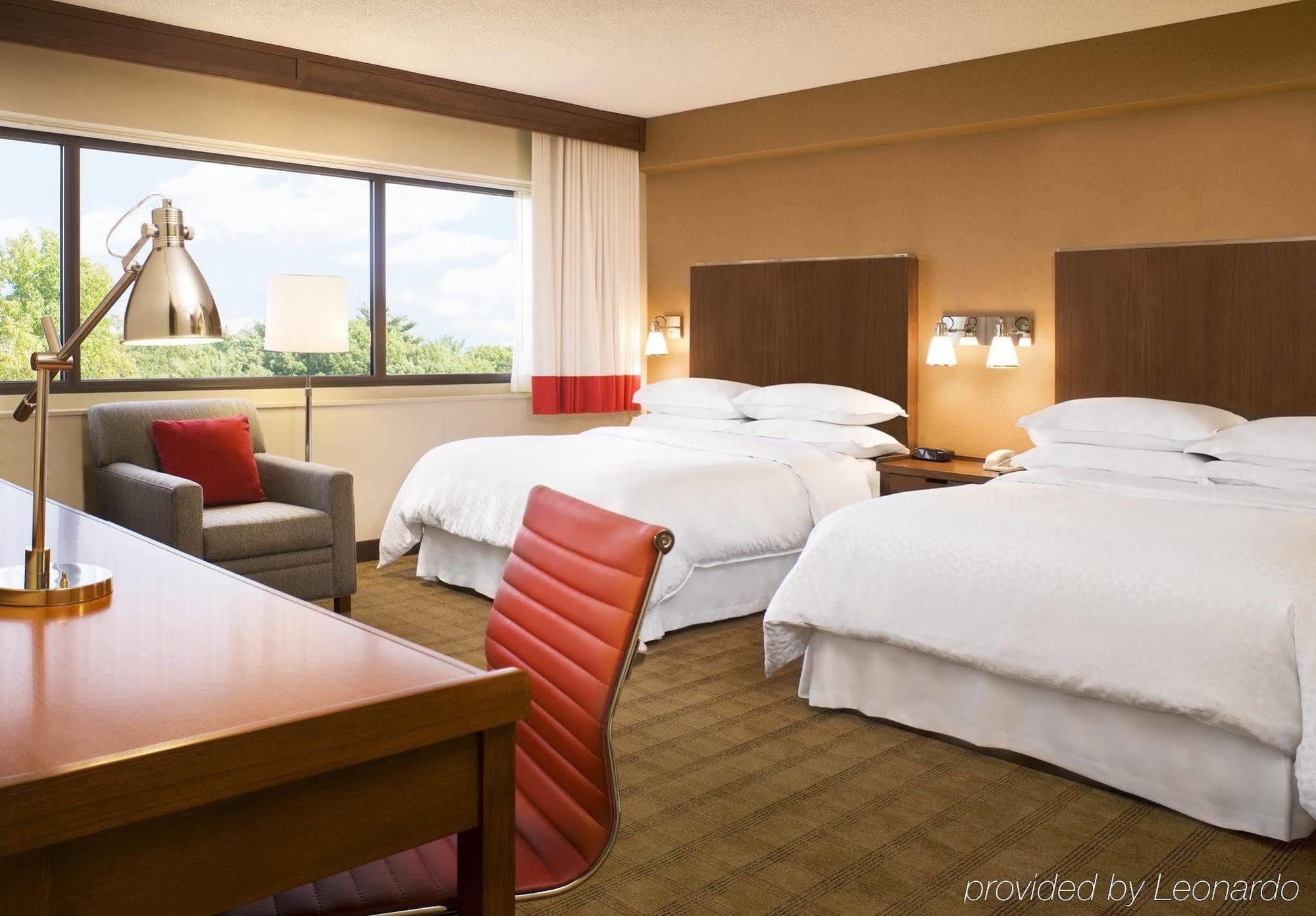 Doubletree By Hilton Manhattan, Ks