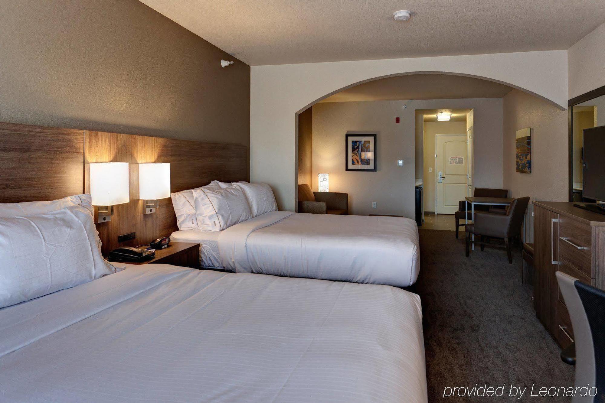 Express & By Ihg Hotel