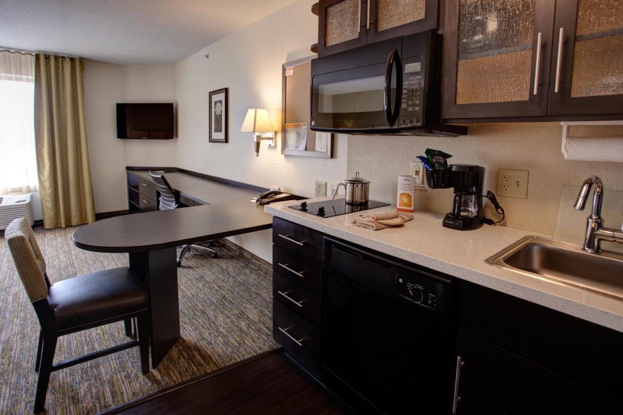Candlewood By Ihg Hotel