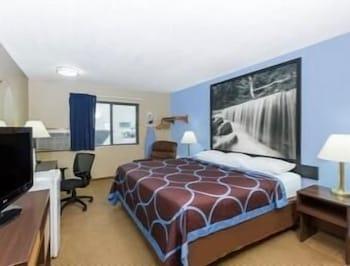 Super 8 By Wyndham Ks